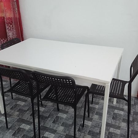 Homestay Idaman B B With 2 Room Aircond 2 Quen Bed And Not Sharing Room -Privacy Κουάλα Τερενγκάνου Εξωτερικό φωτογραφία