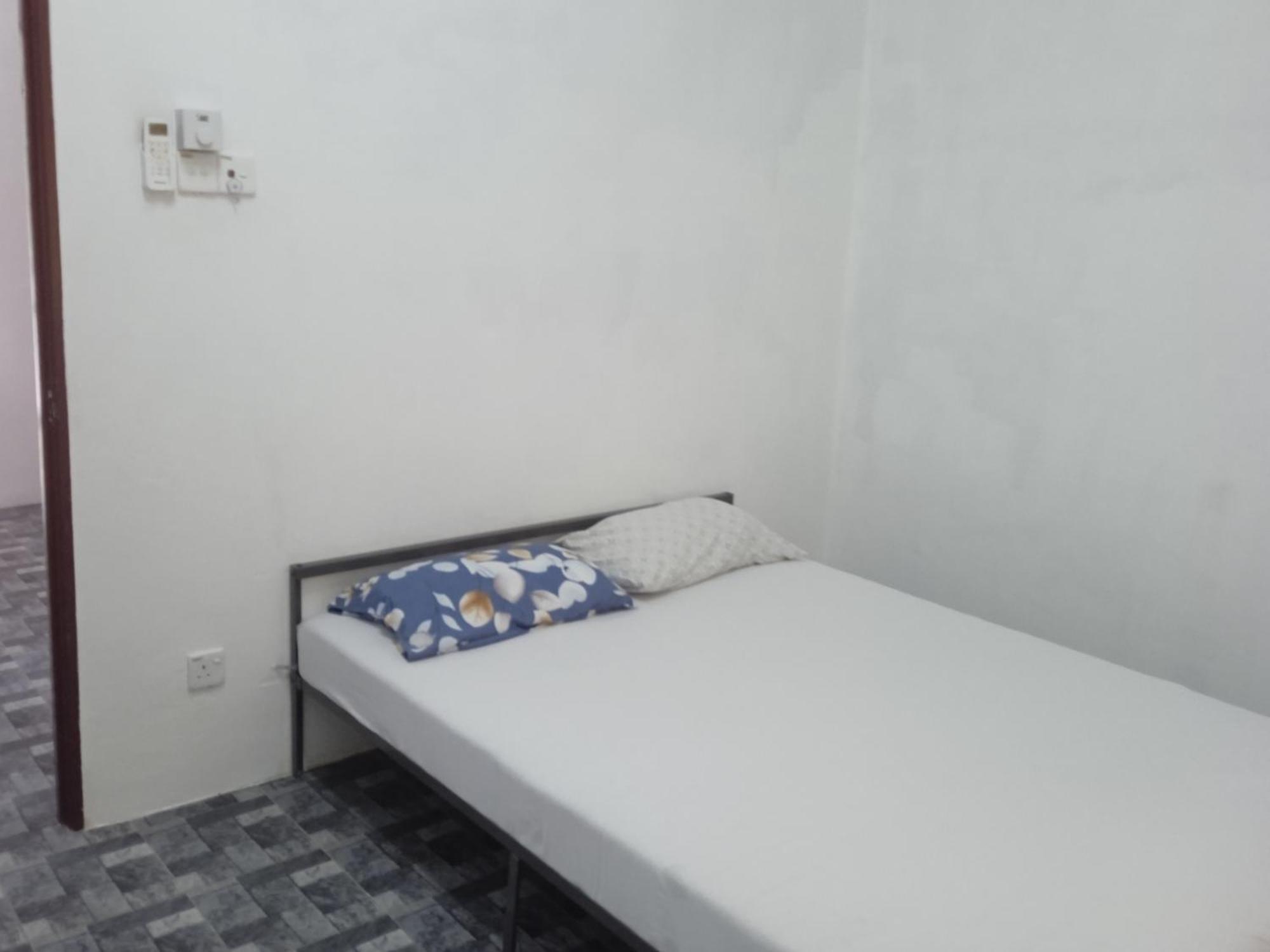 Homestay Idaman B B With 2 Room Aircond 2 Quen Bed And Not Sharing Room -Privacy Κουάλα Τερενγκάνου Εξωτερικό φωτογραφία