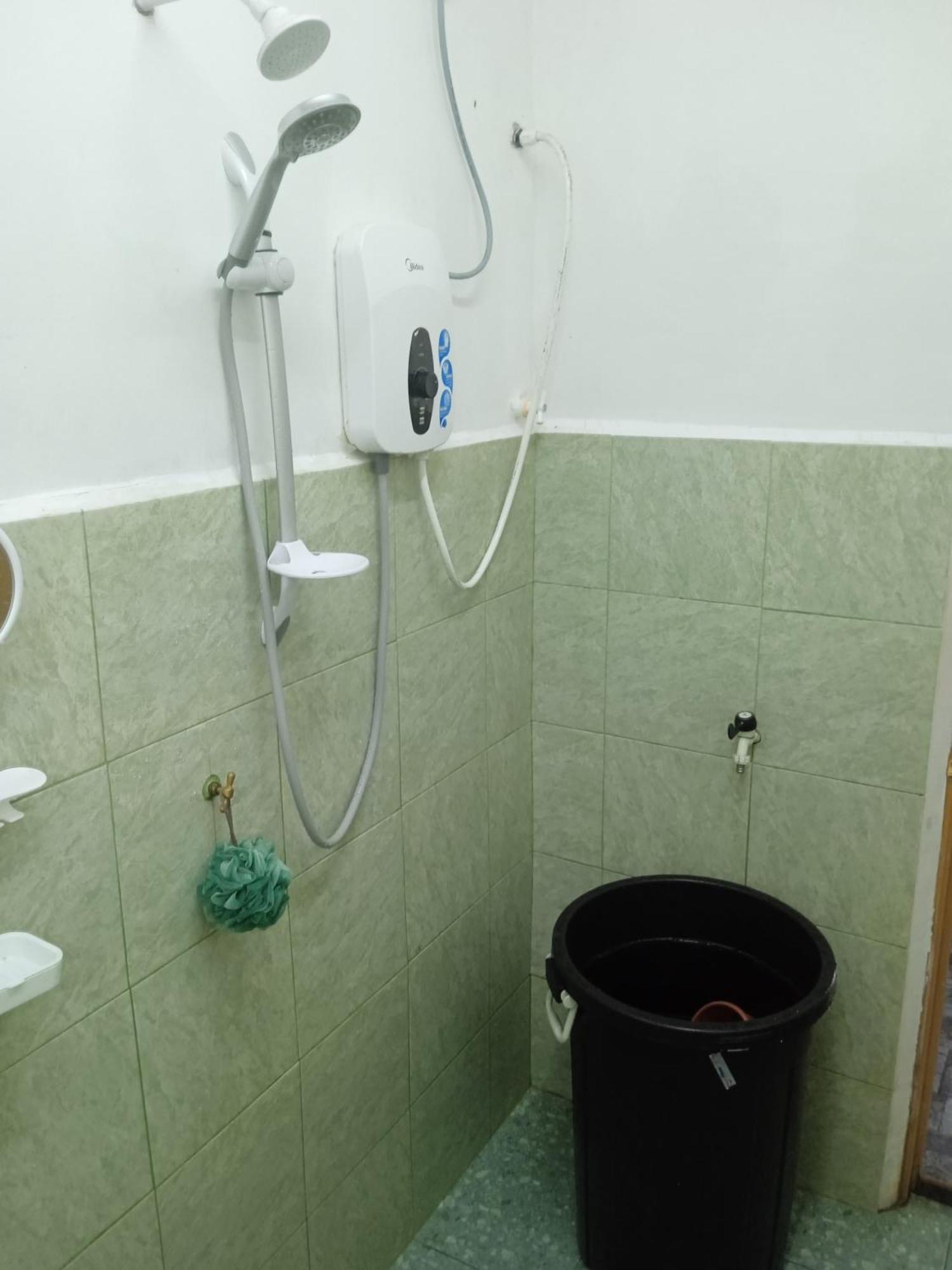 Homestay Idaman B B With 2 Room Aircond 2 Quen Bed And Not Sharing Room -Privacy Κουάλα Τερενγκάνου Εξωτερικό φωτογραφία