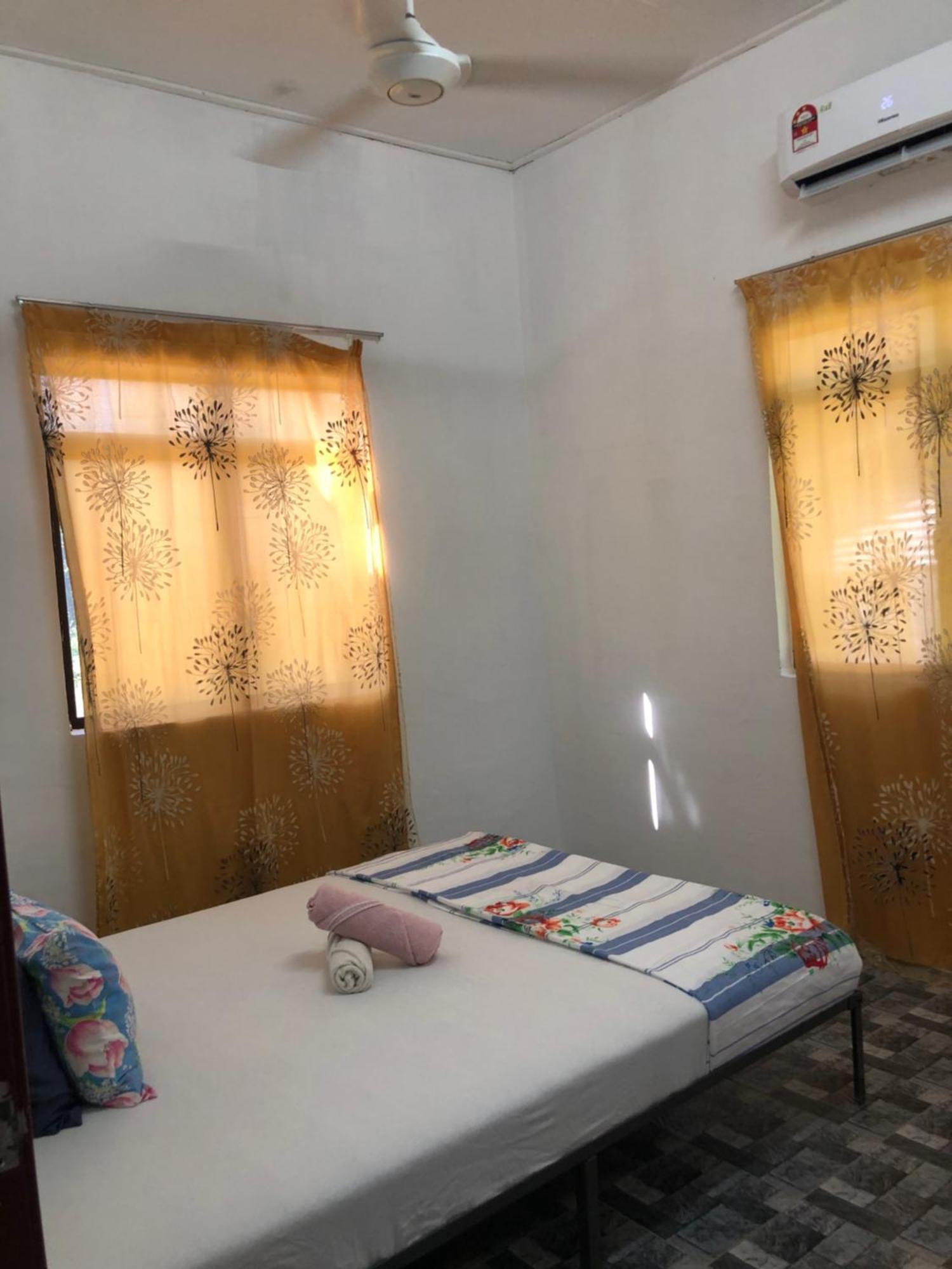 Homestay Idaman B B With 2 Room Aircond 2 Quen Bed And Not Sharing Room -Privacy Κουάλα Τερενγκάνου Εξωτερικό φωτογραφία