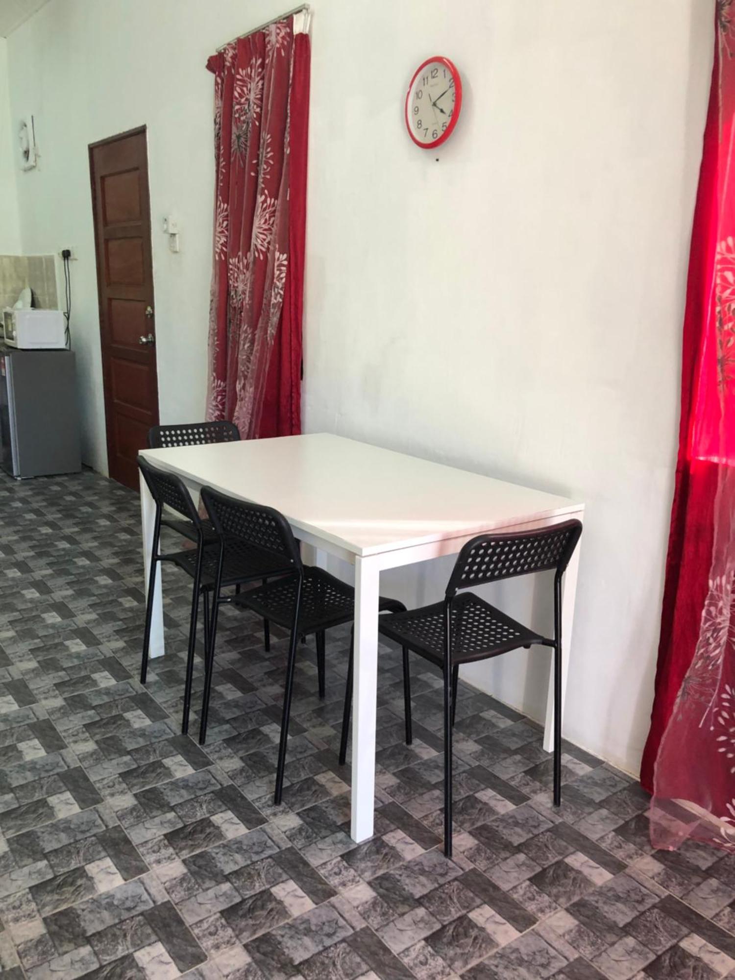Homestay Idaman B B With 2 Room Aircond 2 Quen Bed And Not Sharing Room -Privacy Κουάλα Τερενγκάνου Εξωτερικό φωτογραφία