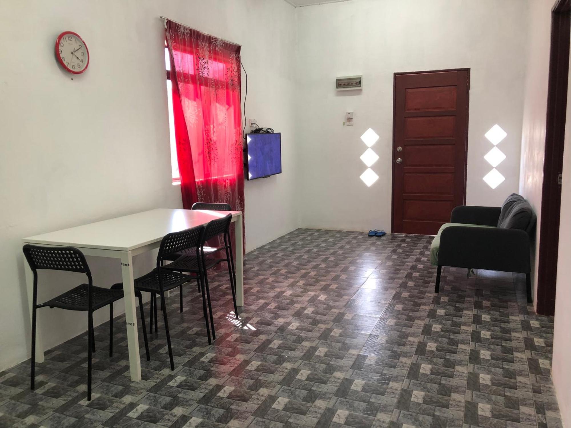 Homestay Idaman B B With 2 Room Aircond 2 Quen Bed And Not Sharing Room -Privacy Κουάλα Τερενγκάνου Εξωτερικό φωτογραφία